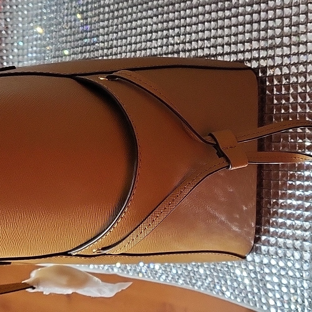 Michael Kors Tan GILLY Tote Bag - Picture 3 of 9
